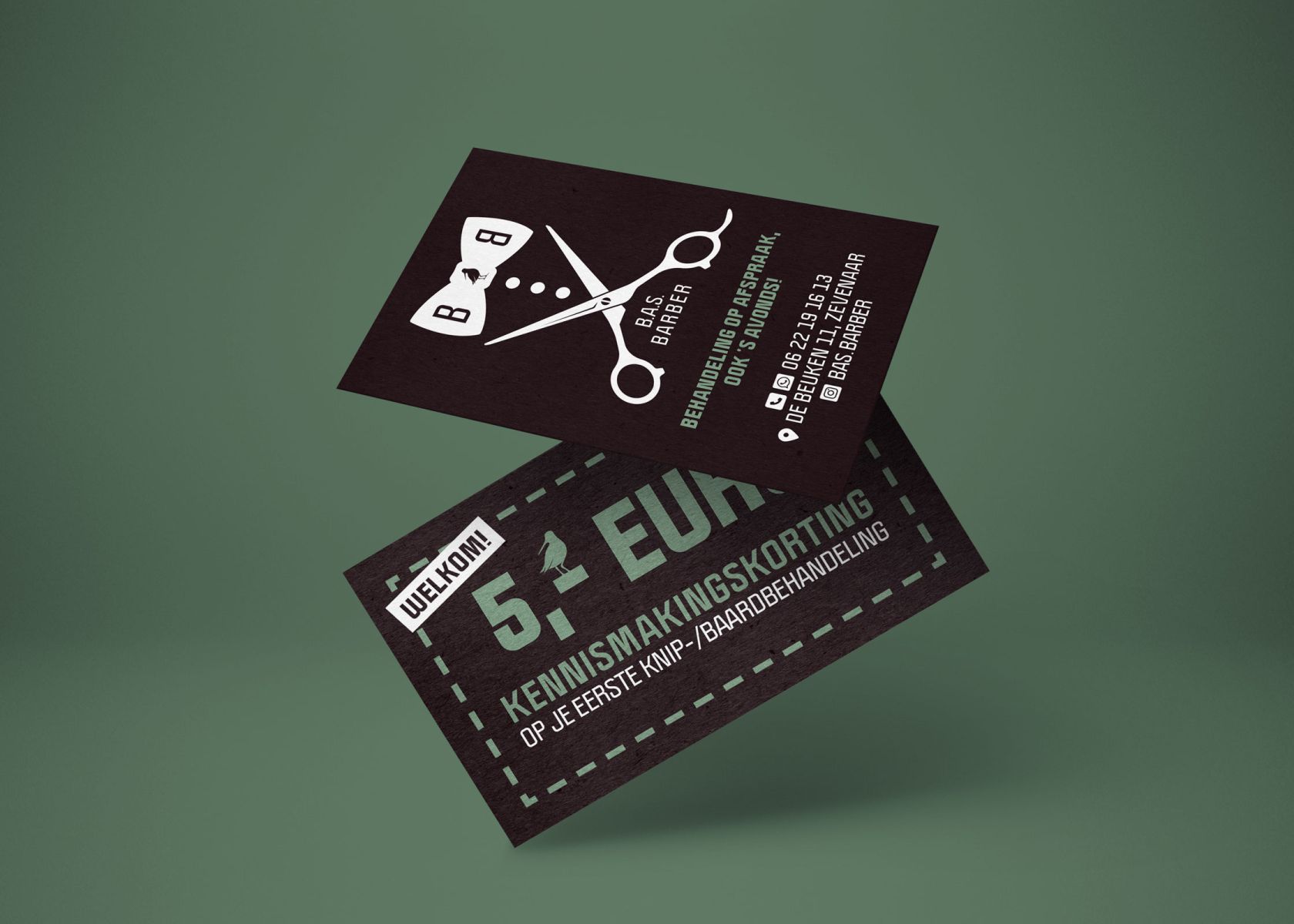 220316-BAS-Barber-Visitekaartje-op-zwart-papier-met-witte-inkt 220316-BAS-Barber-Visitekaartje-op-zwart-papier-met-witte-inkt